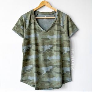 NEW AE Camo V-Neck T-Shirt